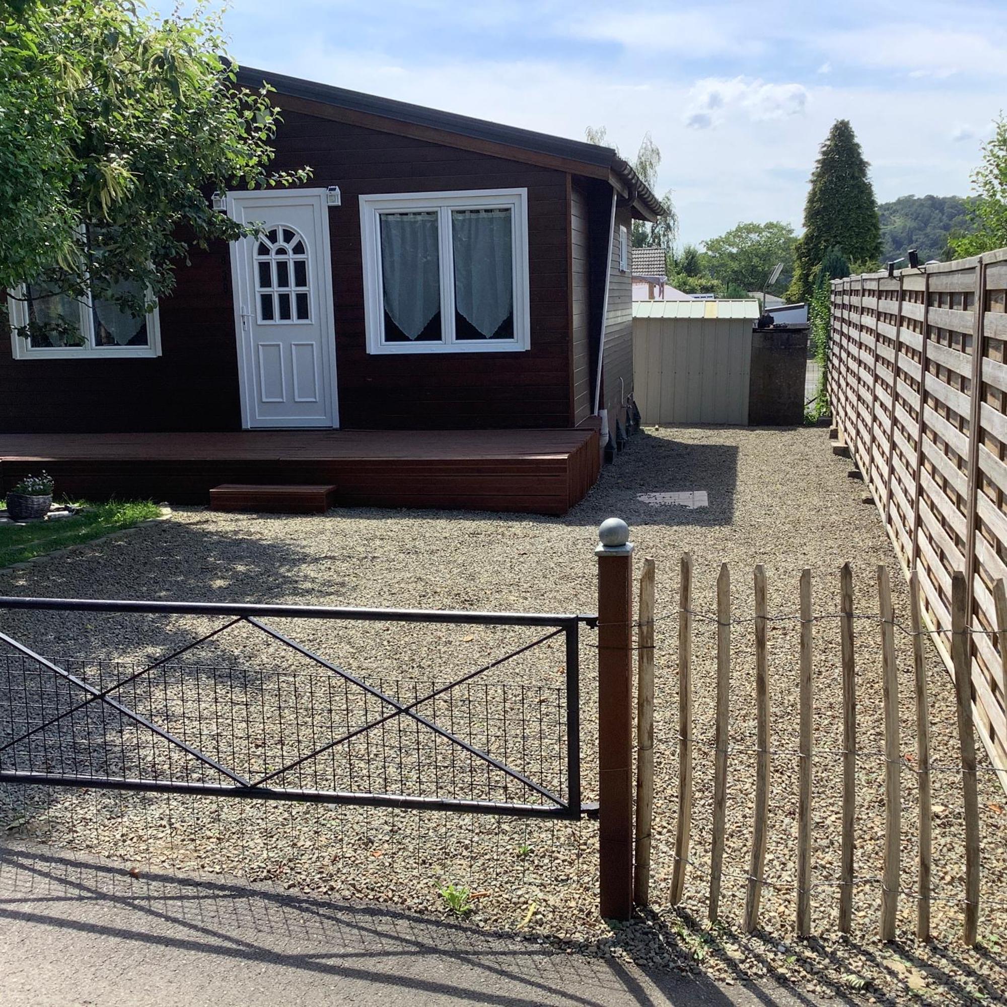 Chalet Charmant Monika Avec Piscine Yvoir Zewnętrze zdjęcie