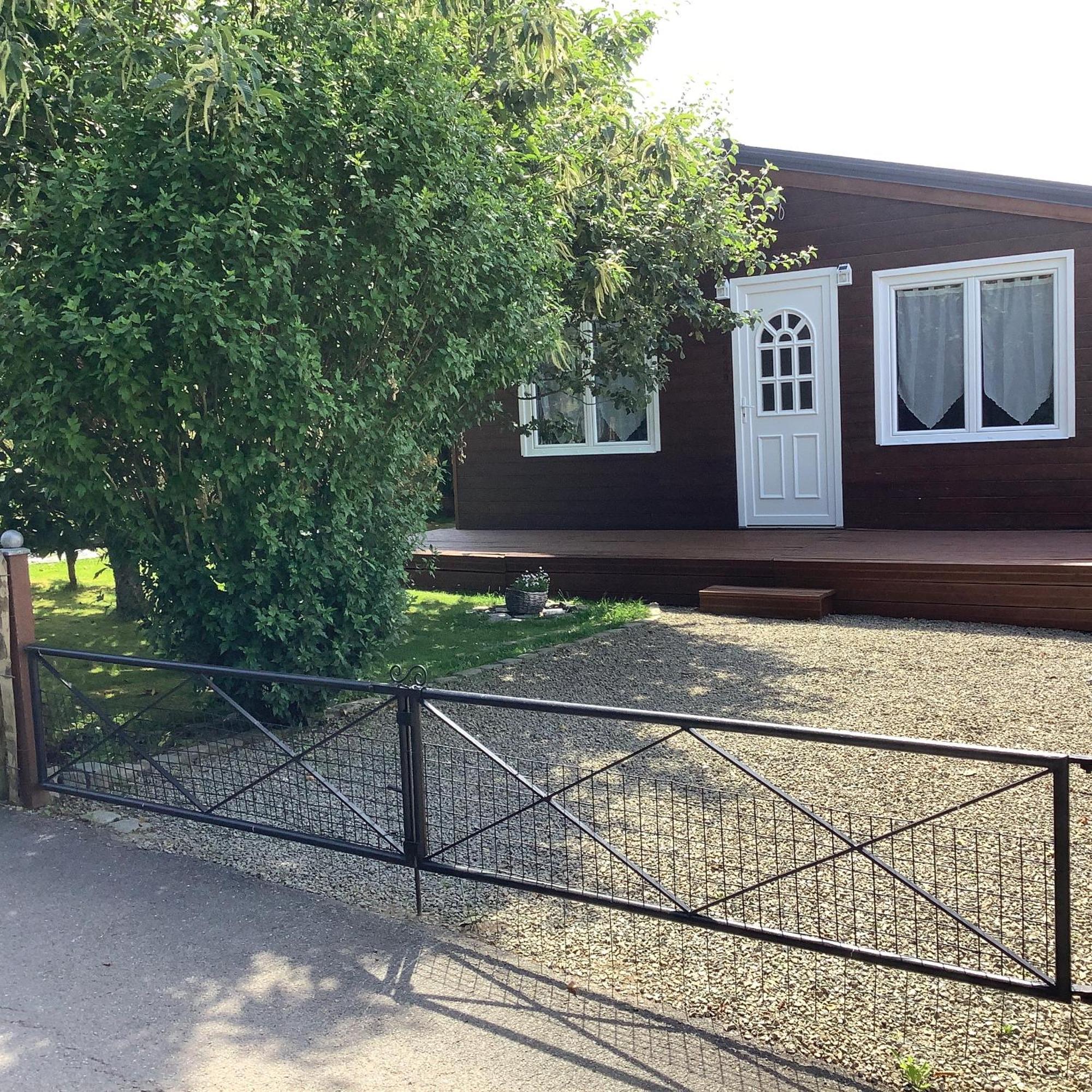 Chalet Charmant Monika Avec Piscine Yvoir Zewnętrze zdjęcie
